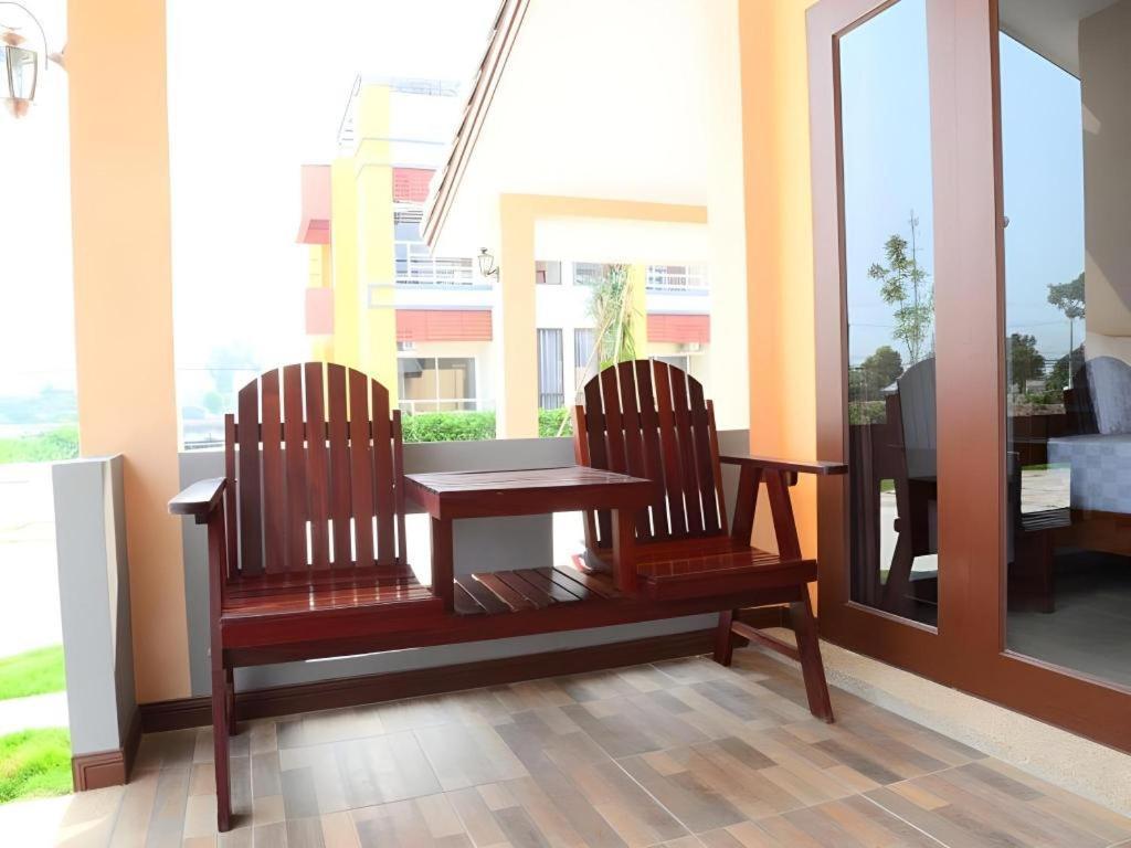 Juntima Boutique Hotel Phetchaburi Eksteriør billede
