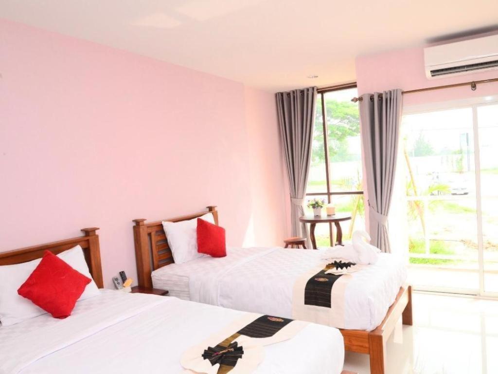 Juntima Boutique Hotel Phetchaburi Eksteriør billede