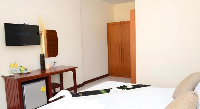Juntima Boutique Hotel Phetchaburi Eksteriør billede